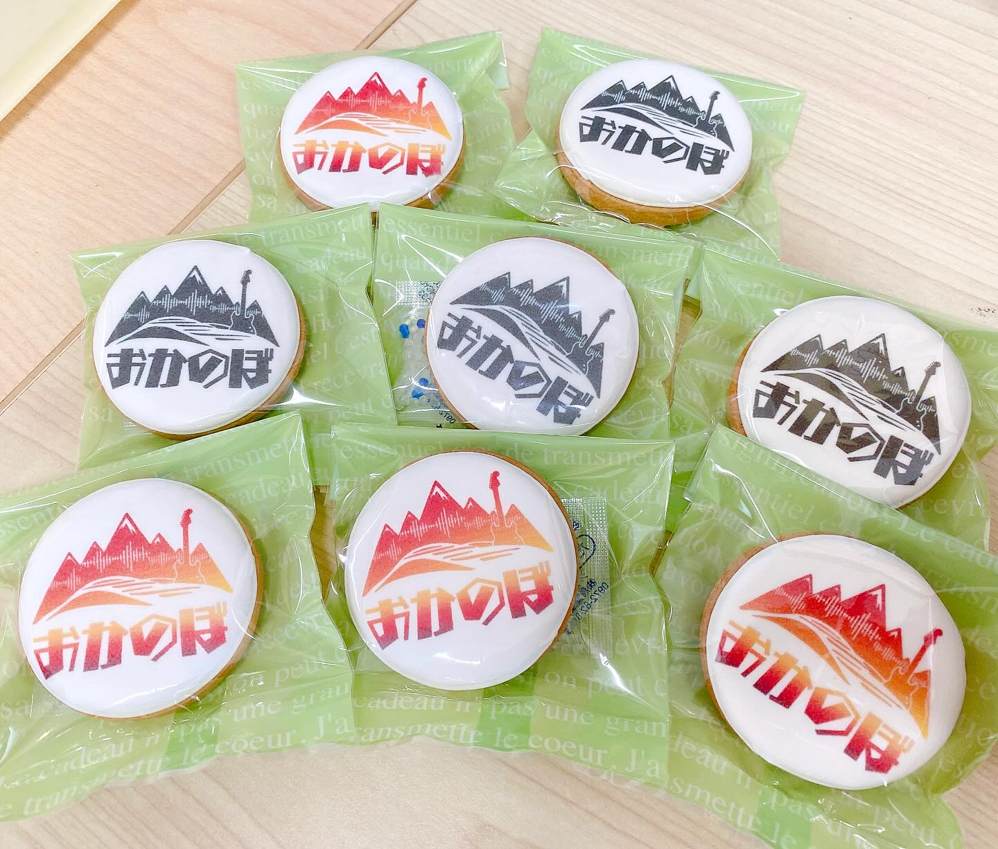 おかのぼロックフェス
グッズとしてプリントクッキーを作らせていただきました
ありがとうございました！

最近アイシングを改良しまして、さらに発色が良くなりました
@mastermind0918