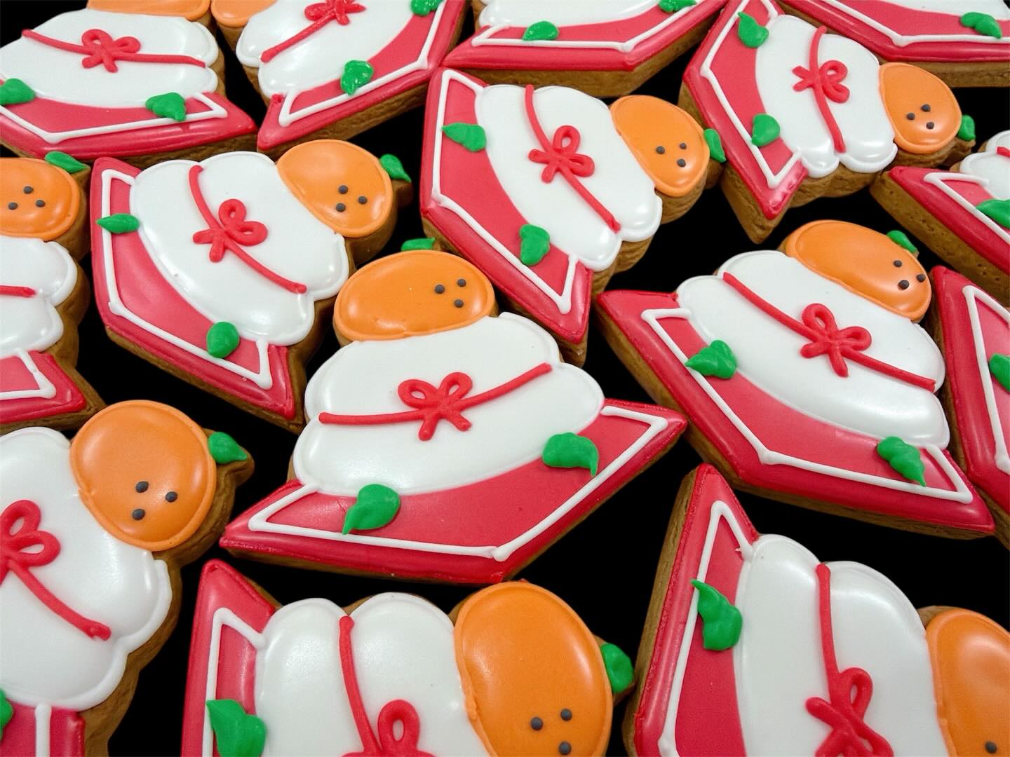 お正月クッキー、始まります

【足利朝倉店 店舗販売日程】
12/26（金） 10:00〜17:00
12/27（土） 10:00〜17:00
12/28（日） 10:00〜12:00
12/29（月） 10:00〜17:00
12/30（火） 10:00〜12:00 ※年内最終営業

 年始は
1/5（日）11:00〜営業スタート