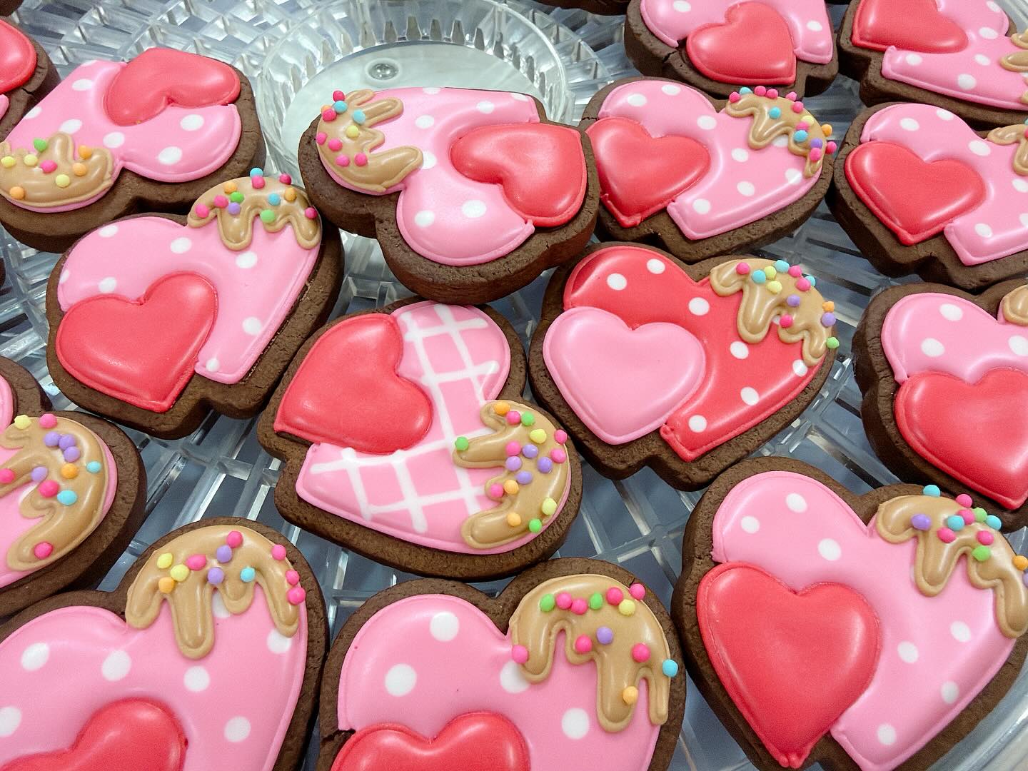 バレンタインウィーク

店内には、
バレンタインギフトにぴったりな
クッキーをたくさん並べて
お待ちしております

 2/11（祝）も営業します！
 10:00〜12:00 オープン

この時期だけの限定デザインもございますので、
ぜひお立ち寄りください