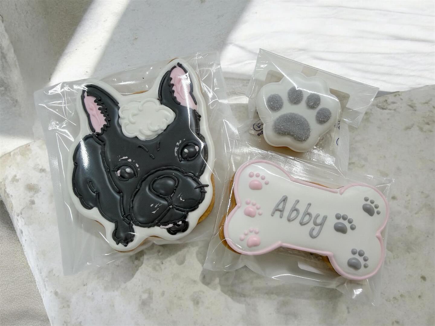 お写真からの製作
︎手描き仕上げ
︎プリント仕上げ

ご希望に合わせてお作りできます。
ご相談くださいませ

※アニメやゲームキャラクター、ブランドロゴなど
著作権・版権のあるデザインはお作りできません‍♀️

当店オリジナルデザイン、または著作権フリーのもののみ対応させていただきます。