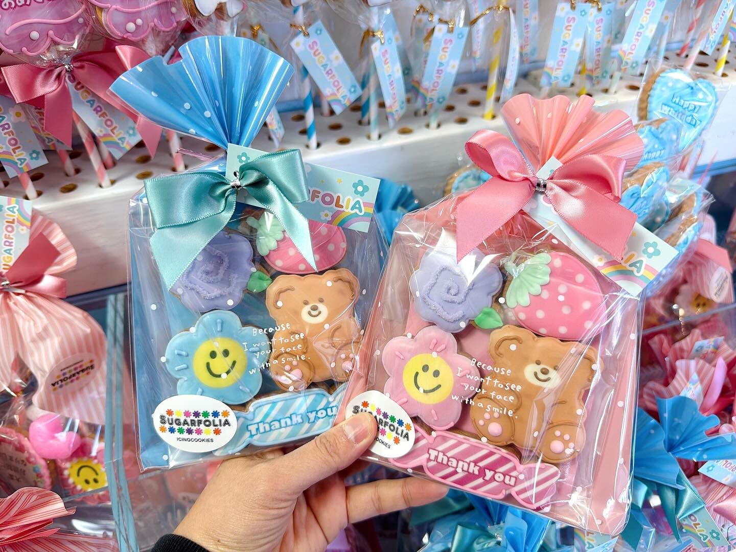 ありがとうのギフト
いろんな組み合わせで店頭に並んでます🫶
ちょっとプレゼントに！卒業ギフトにも使えますよ
今が在庫のピークです！